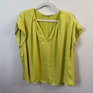Calvin Klein Women's 2X Jaquar V-Neck Top Yellow NEW